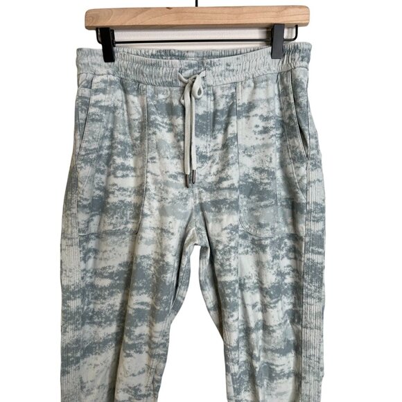 Athleta Pants Size Medium Green Farallon Camo Tie Dye Jogger Elastic Drawstring - Picture 2 of 5